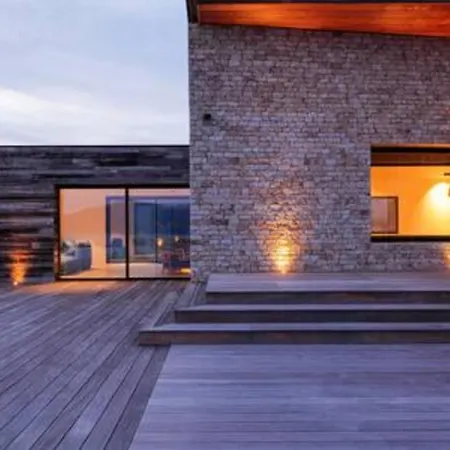 Wooden Horizon - Montagne 18 Pers * 维琪奥港