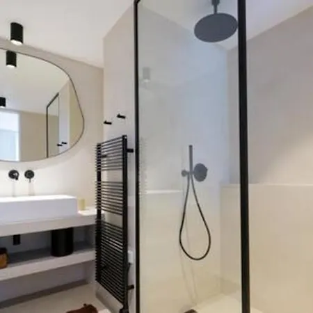 Wooden Horizon - Montagne 18 Pers * 维琪奥港